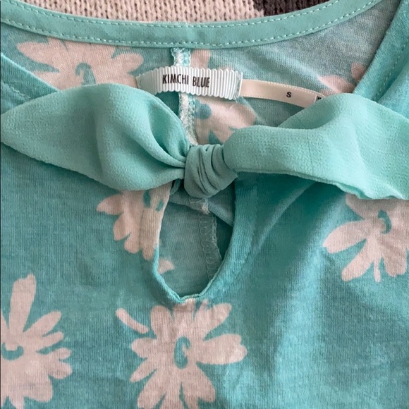 Pretty teal tank top w/ floral print - Picture 2 of 2